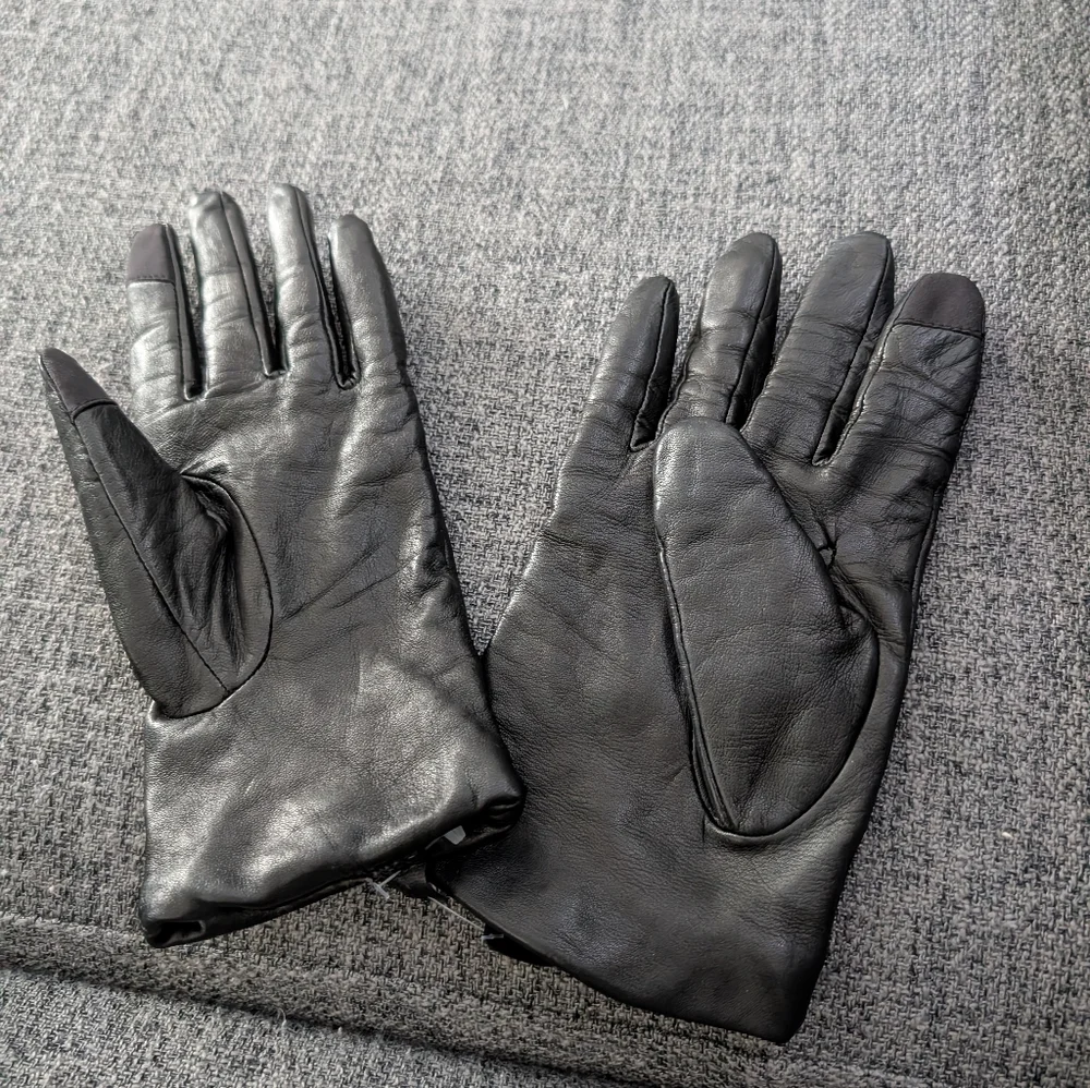 TOUCHPOINT Cashmere Lined Leather Smart Gloves